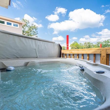 Canary Lake Cottage W/Hot Tub At Sam'S Pizza هوت سبرنغز المظهر الخارجي الصورة